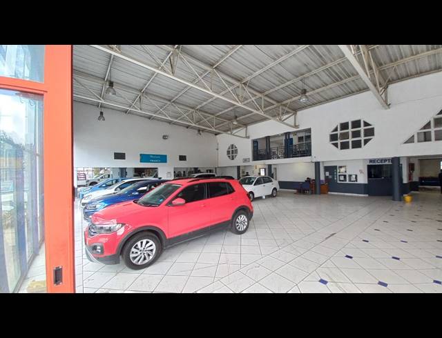 2,300M² SHOWROOM FOR SALE IN ANDERBOLT